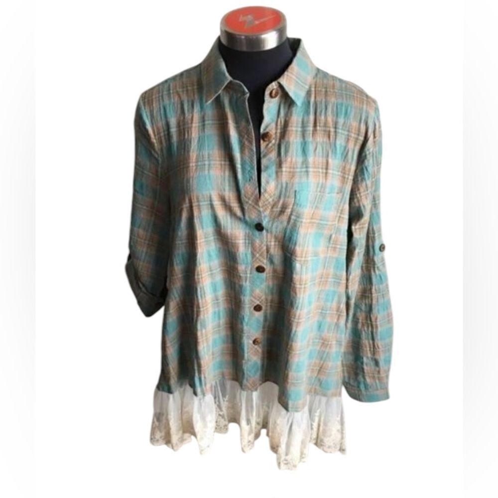 Grace & Emma Plaid Button-Up Shirt with Lace Hem S/M